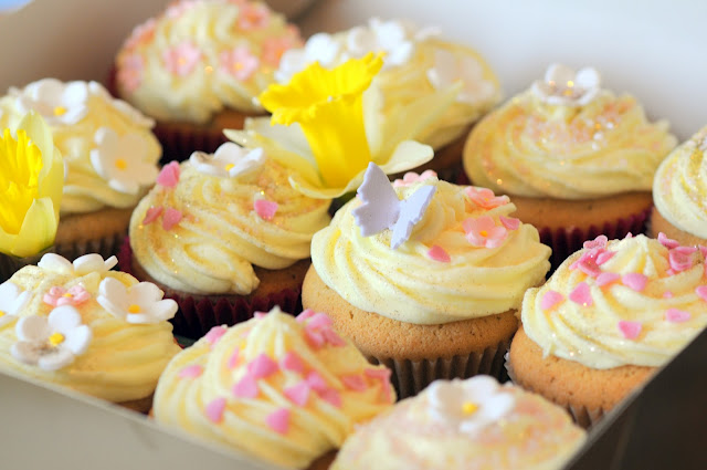 Lemony Spring Cupcakes