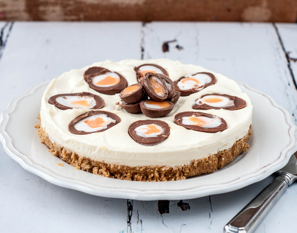 Recipe: Creme Egg Cheesecake